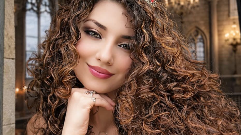 Giulia Mihai's Live Stream