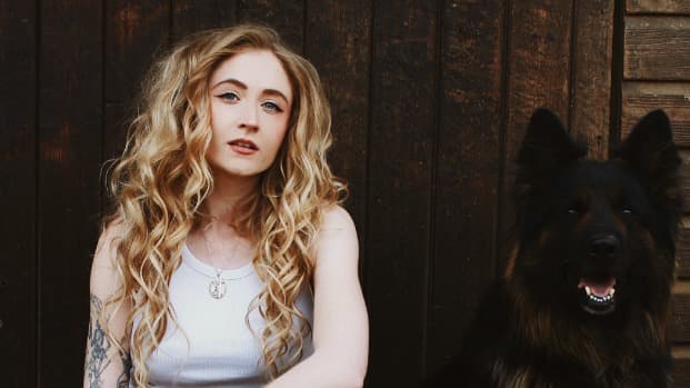 JANET DEVLIN'S HAPPY HOLIDAYS