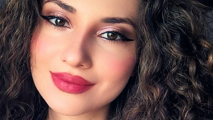 Giulia Mihai's Live Stream