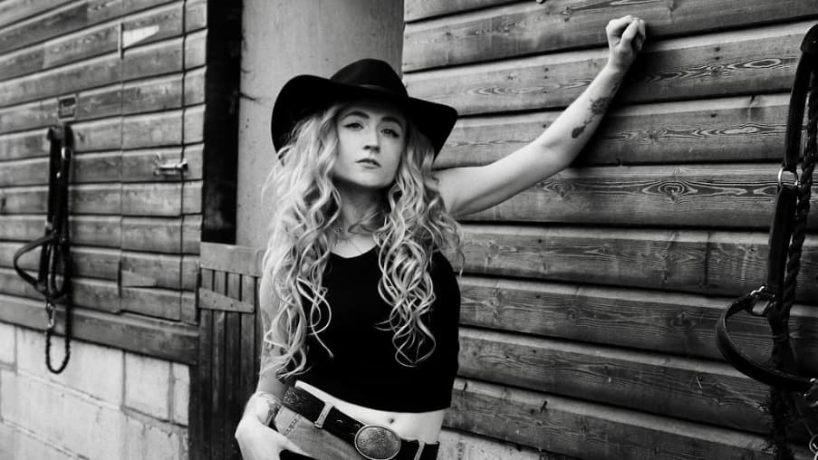 Janet Devlin's FEBRUARY Live Stream