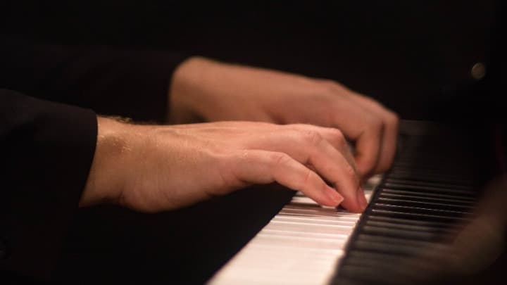 Requests, Improvised medleys, Jazzical Piano ExtravaDANza! 4pm Eastern 9pm UK